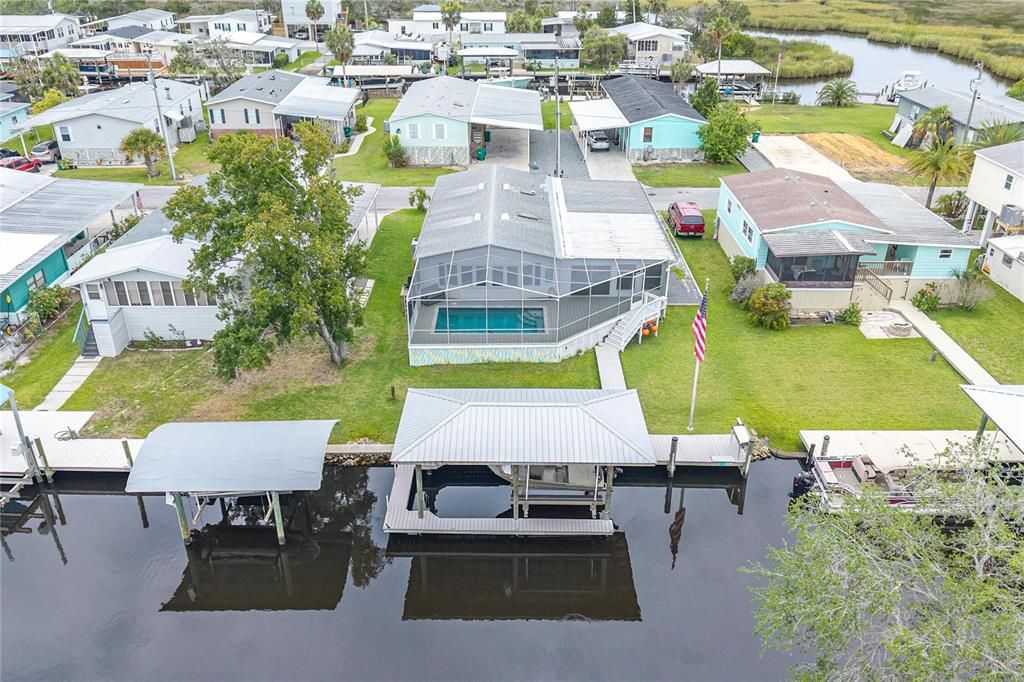 Под контрактом: $400,000 (2 спален, 2 ванн, 1850 Квадратных фут)