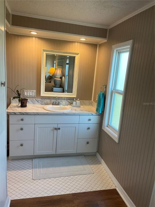 Active With Contract: $210,000 (2 beds, 2 baths, 1320 Square Feet)