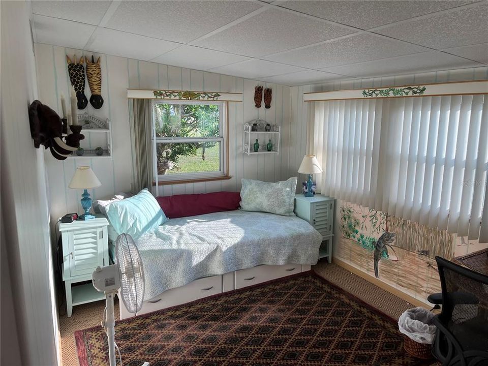 Active With Contract: $210,000 (2 beds, 2 baths, 1320 Square Feet)