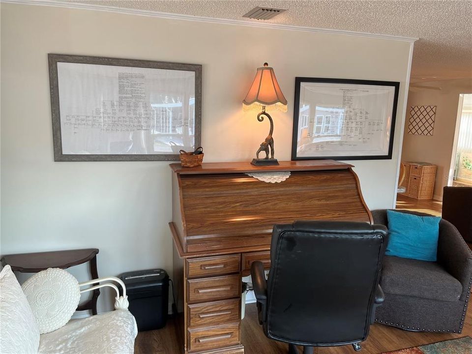 Active With Contract: $210,000 (2 beds, 2 baths, 1320 Square Feet)