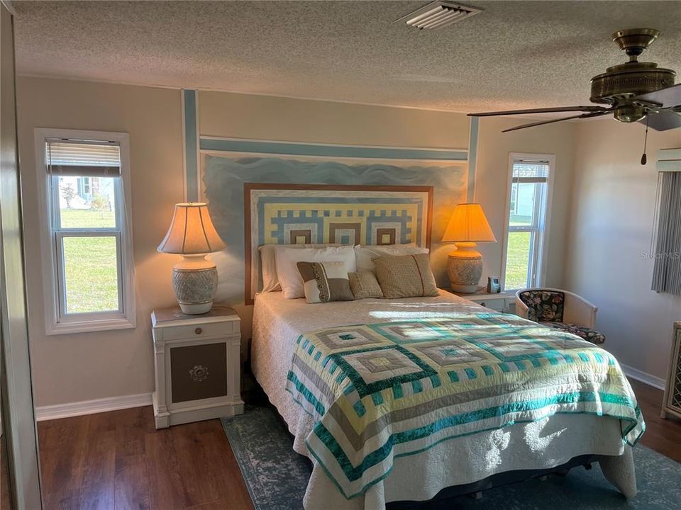 Active With Contract: $210,000 (2 beds, 2 baths, 1320 Square Feet)