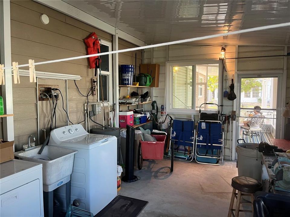 Active With Contract: $210,000 (2 beds, 2 baths, 1320 Square Feet)