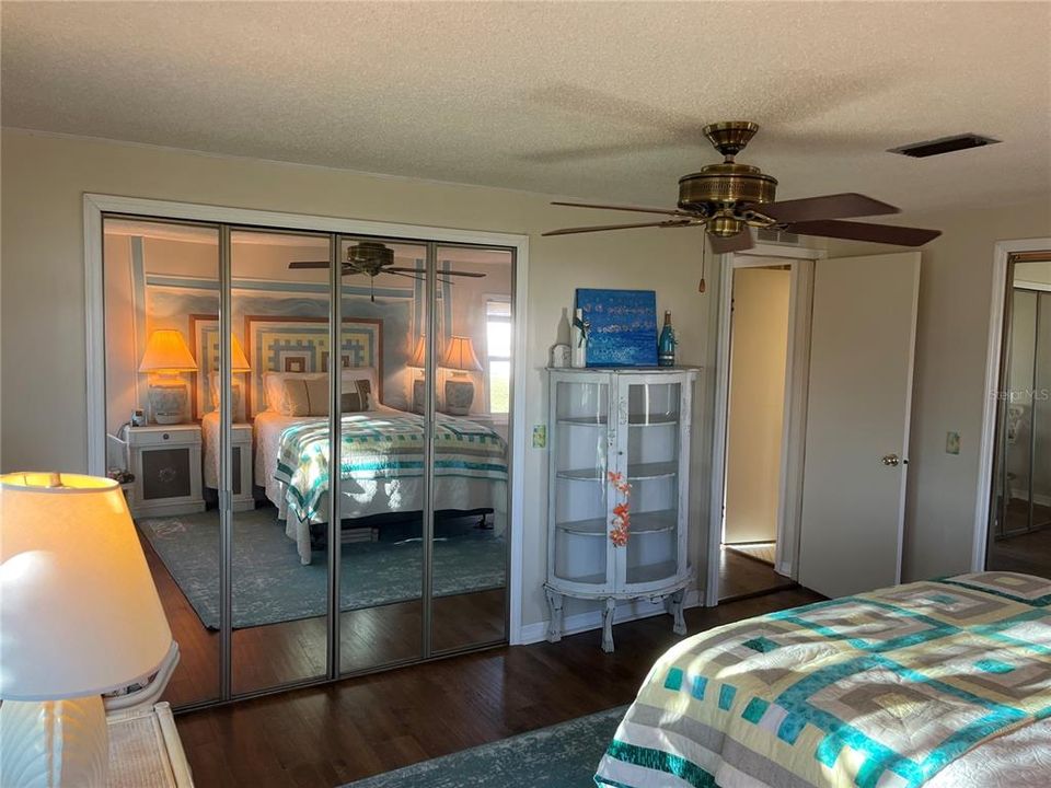 Active With Contract: $210,000 (2 beds, 2 baths, 1320 Square Feet)