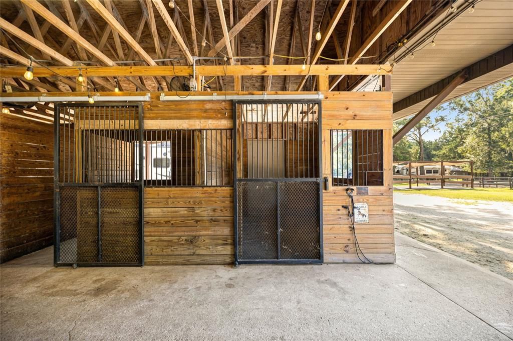 En Venta: $2,499,990 (6 camas, 7 baños, 6200 Pies cuadrados)