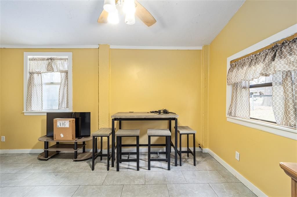 En Venta: $2,499,990 (6 camas, 7 baños, 6200 Pies cuadrados)