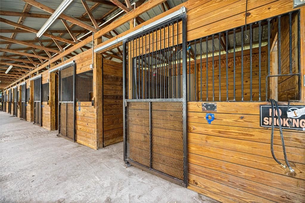 En Venta: $2,499,990 (6 camas, 7 baños, 6200 Pies cuadrados)