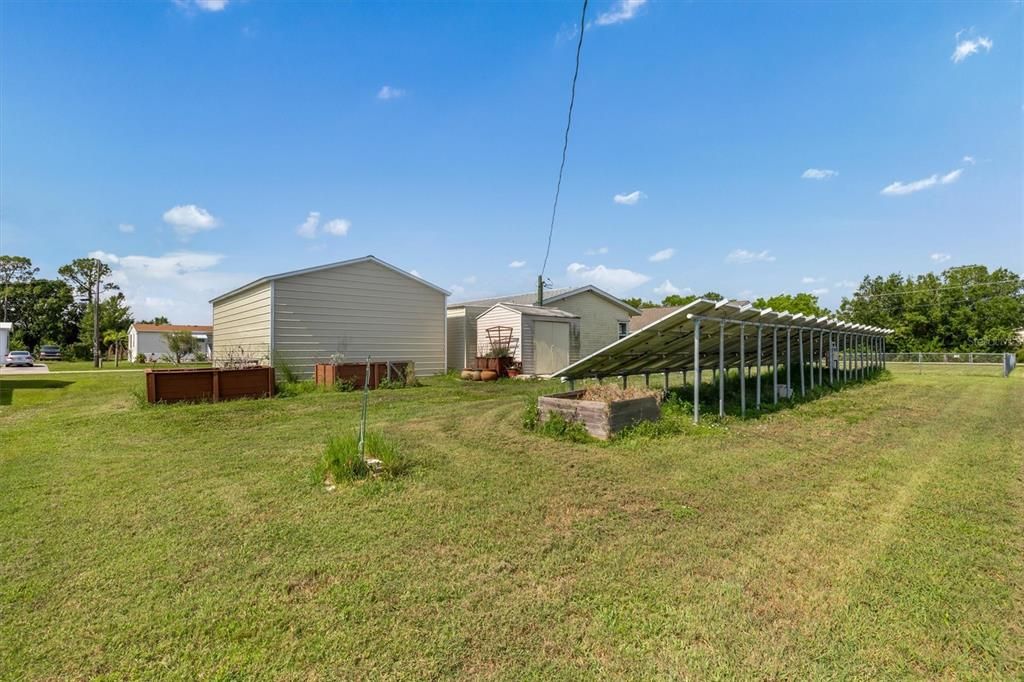 Под контрактом: $225,000 (2 спален, 2 ванн, 1345 Квадратных фут)