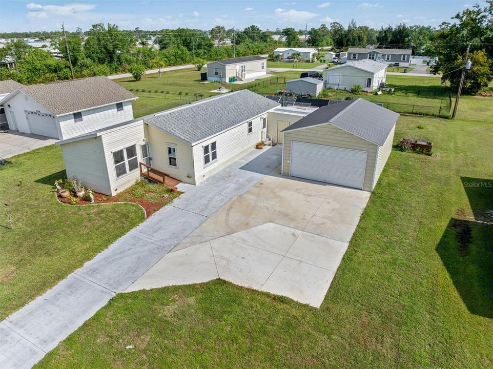 Под контрактом: $225,000 (2 спален, 2 ванн, 1345 Квадратных фут)