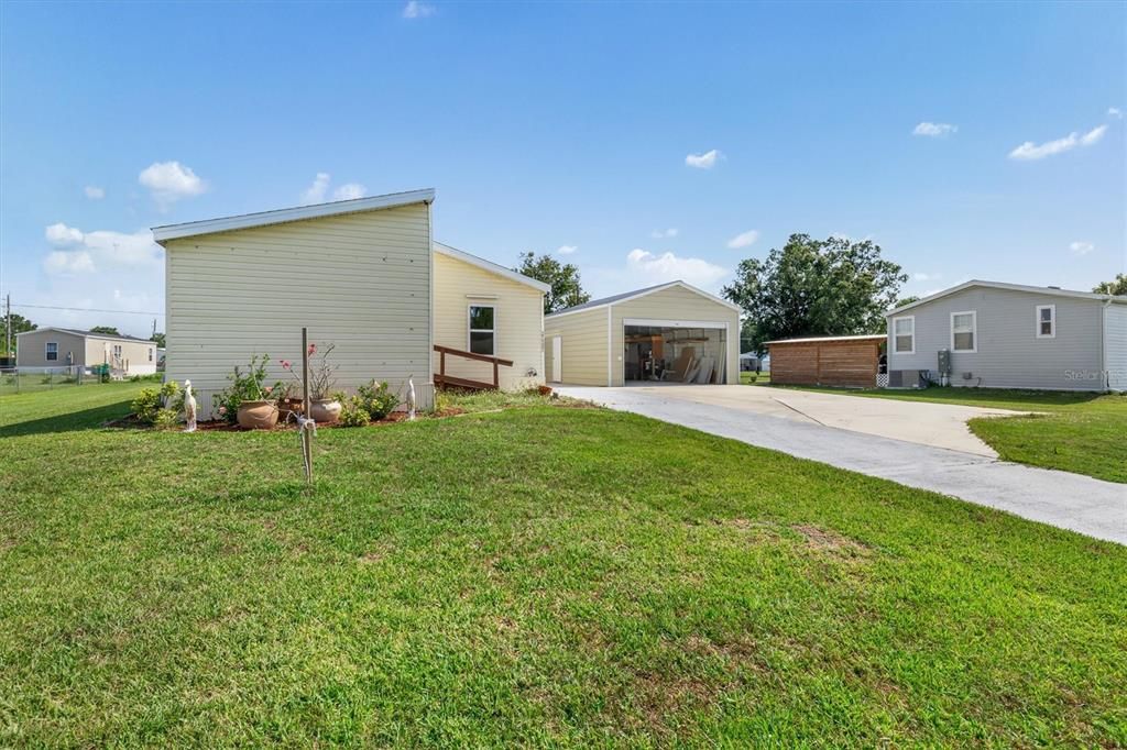 Под контрактом: $225,000 (2 спален, 2 ванн, 1345 Квадратных фут)