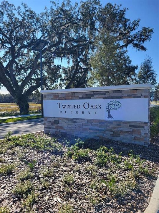 Active With Contract: $302,990 (4 beds, 2 baths, 1828 Square Feet)