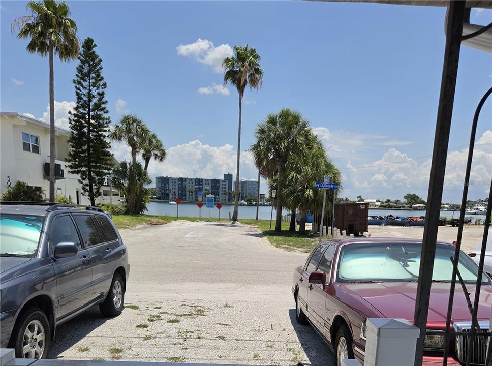 На продажу: $2,000,000 (0.15 acres)