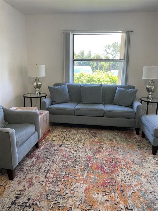 For Rent: $1,100 (2 beds, 2 baths, 956 Square Feet)