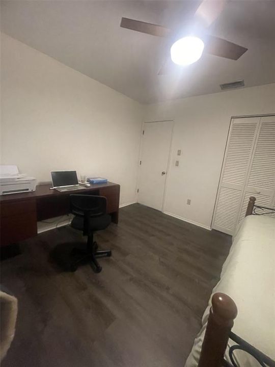 For Rent: $1,100 (2 beds, 2 baths, 956 Square Feet)