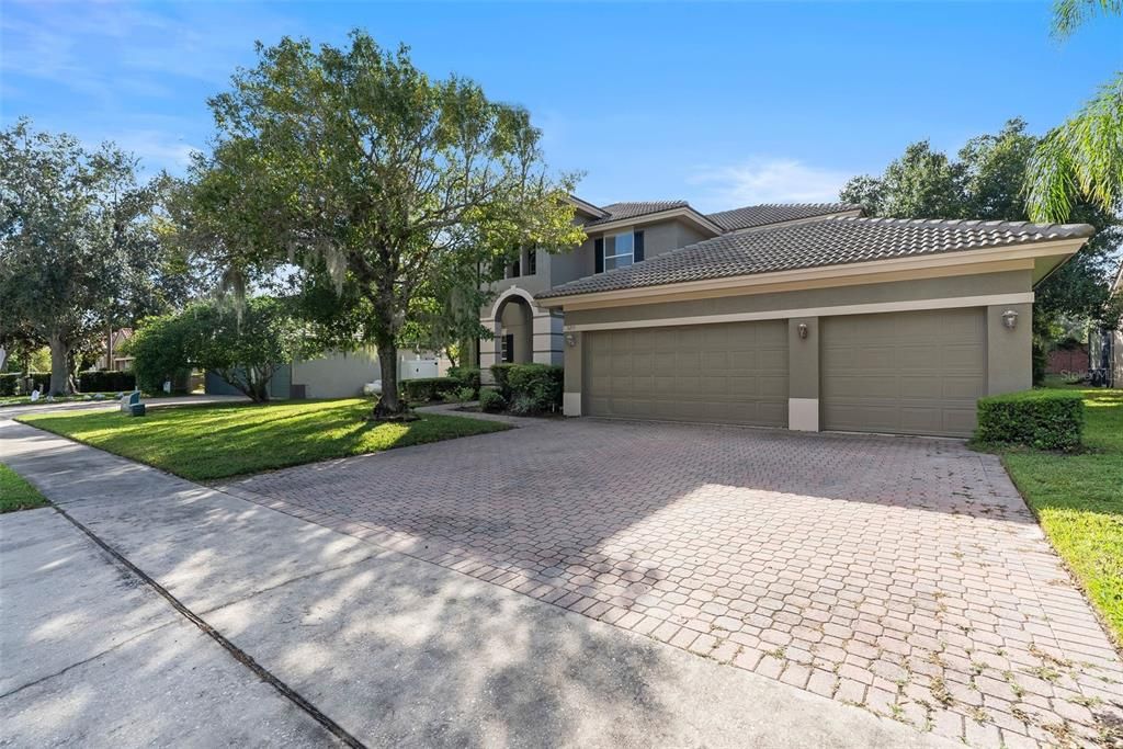 合同活跃: $685,000 (5 贝兹, 3 浴室, 3202 平方英尺)