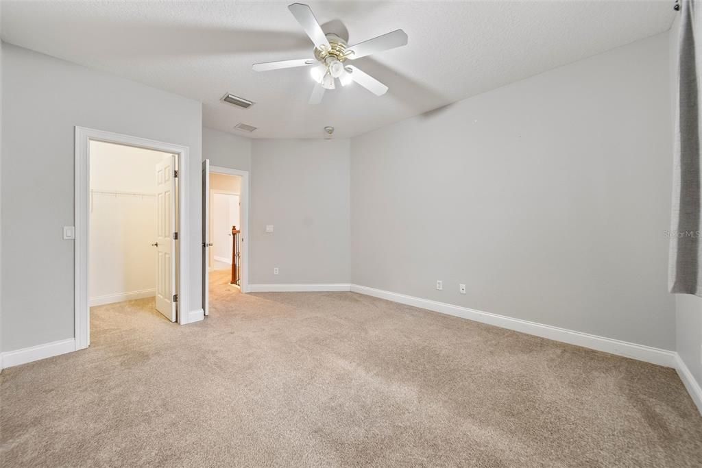 合同活跃: $685,000 (5 贝兹, 3 浴室, 3202 平方英尺)