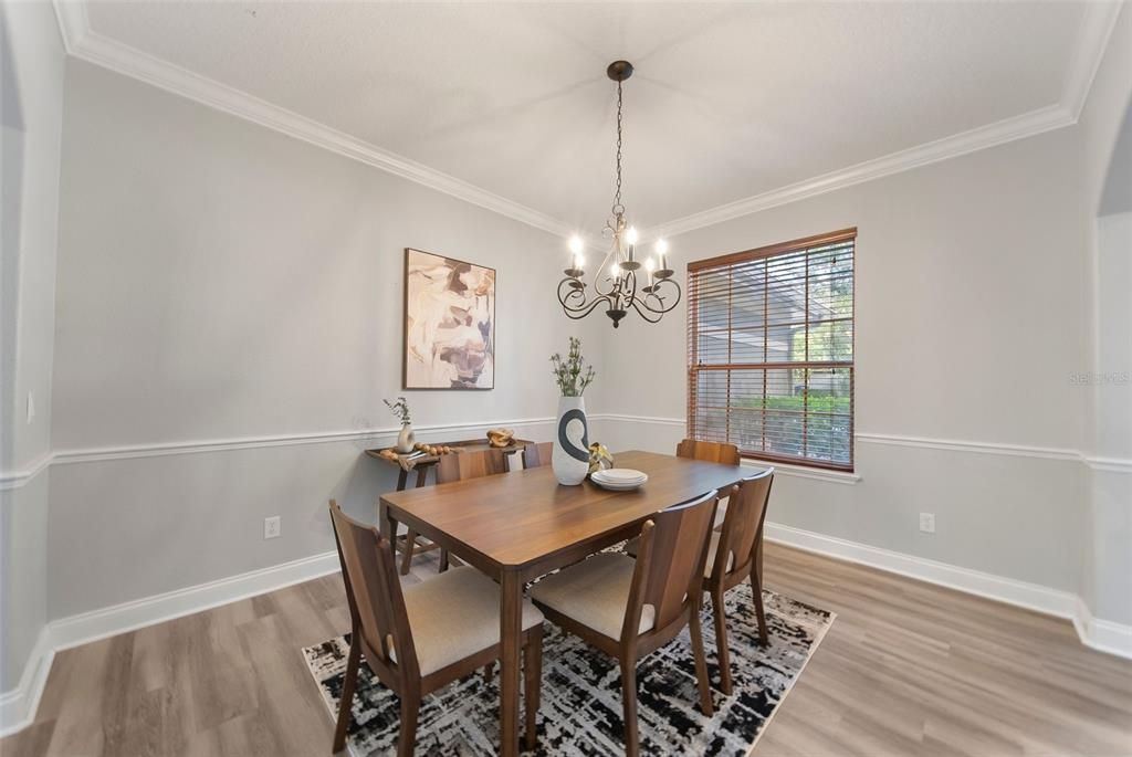 合同活跃: $685,000 (5 贝兹, 3 浴室, 3202 平方英尺)