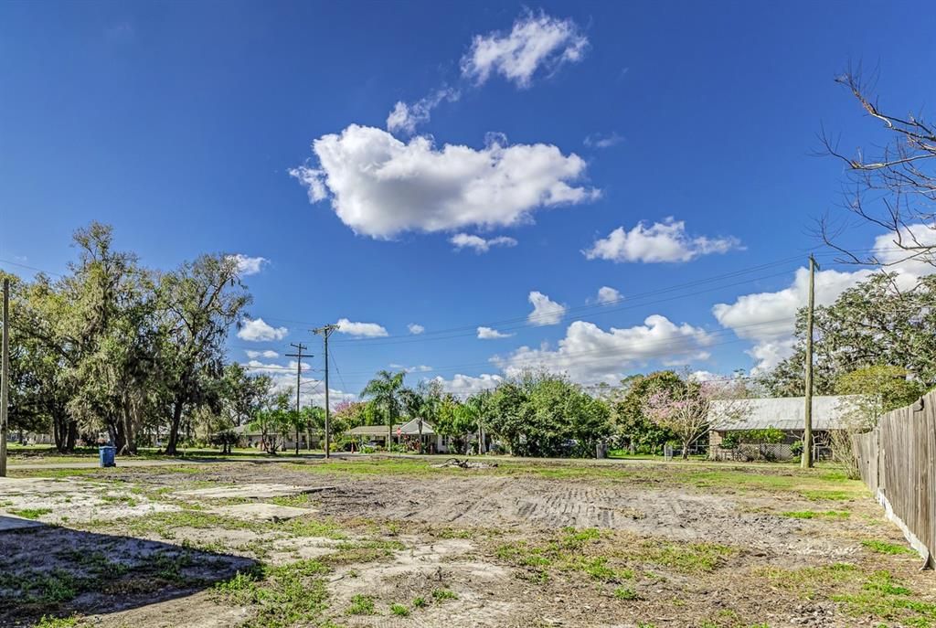 最近售出: $29,950 (0.21 acres)