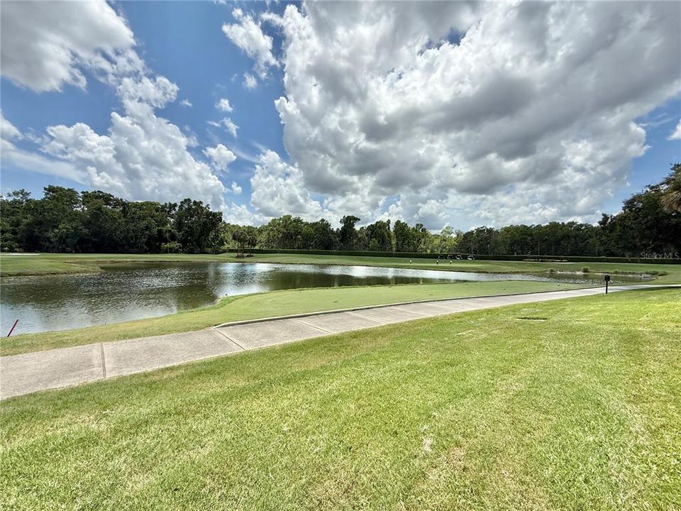 En Venta: $339,900 (2 camas, 2 baños, 1704 Pies cuadrados)