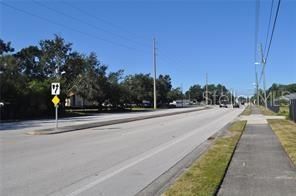 На продажу: $300,000 (1.94 acres)