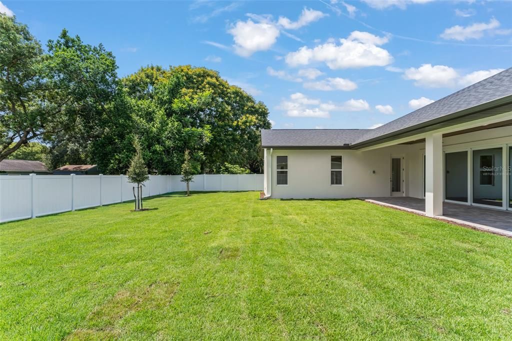 Active With Contract: $1,049,999 (4 beds, 4 baths, 3186 Square Feet)