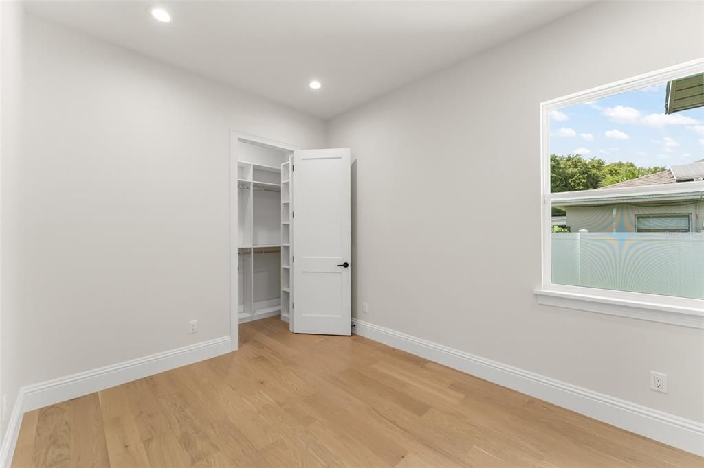 Active With Contract: $1,049,999 (4 beds, 4 baths, 3186 Square Feet)