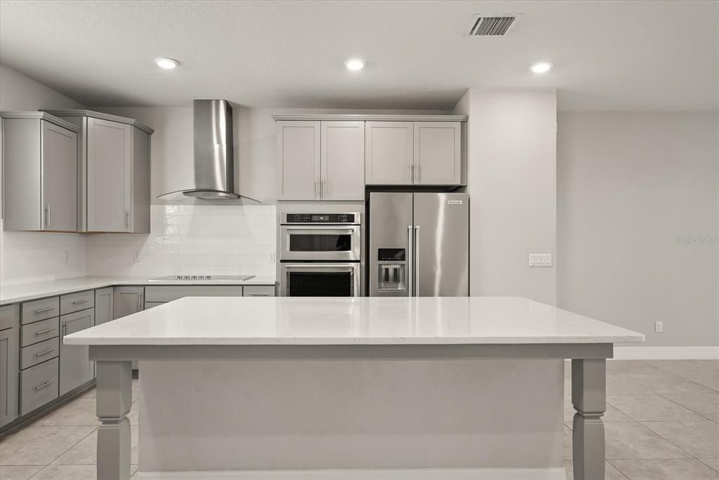 En Venta: $499,999 (3 camas, 3 baños, 2026 Pies cuadrados)