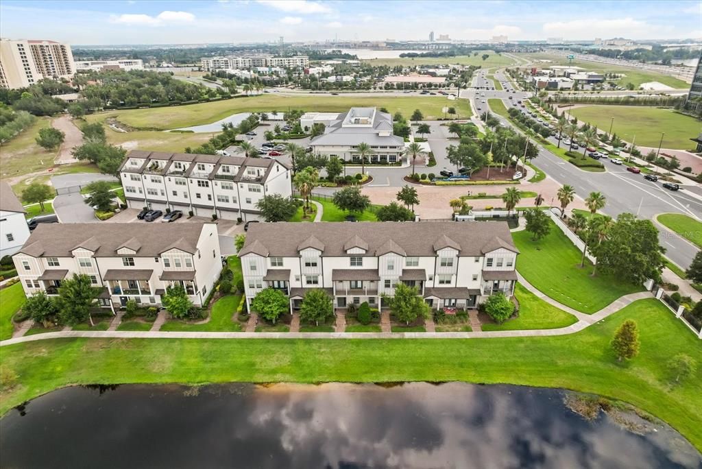 En Venta: $499,999 (3 camas, 3 baños, 2026 Pies cuadrados)