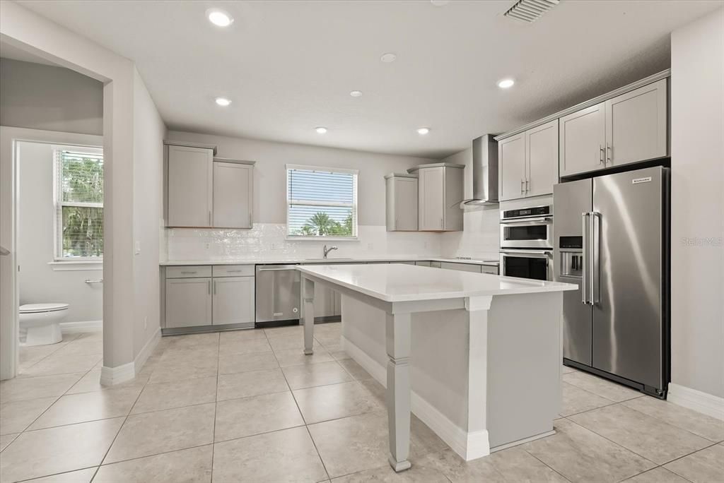 En Venta: $499,999 (3 camas, 3 baños, 2026 Pies cuadrados)