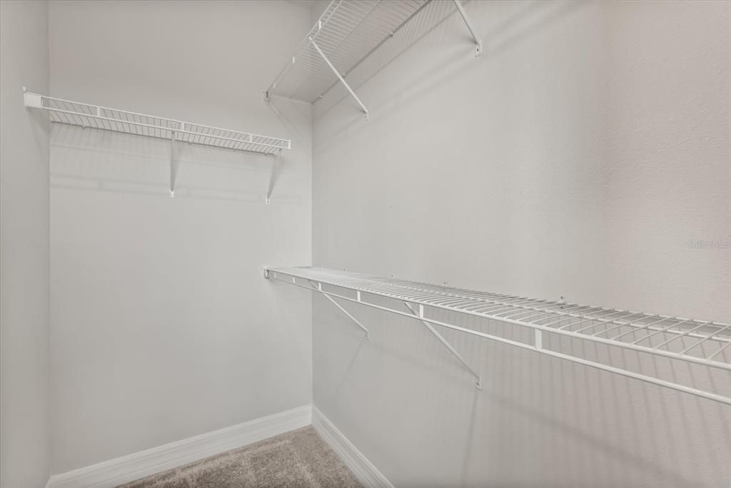 En Venta: $499,999 (3 camas, 3 baños, 2026 Pies cuadrados)