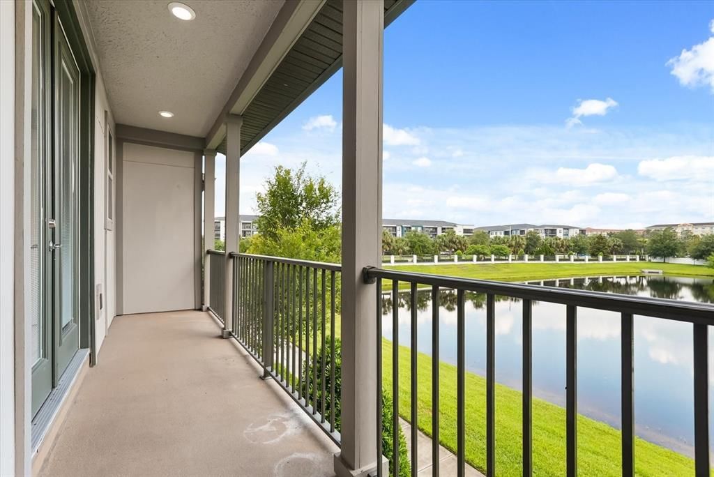 En Venta: $499,999 (3 camas, 3 baños, 2026 Pies cuadrados)