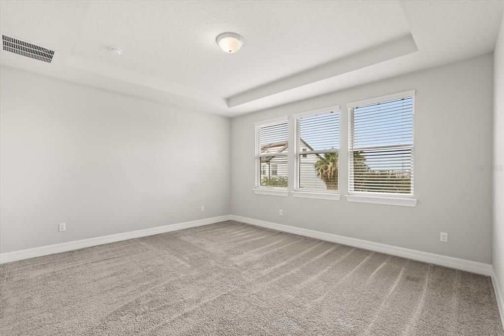 En Venta: $499,999 (3 camas, 3 baños, 2026 Pies cuadrados)