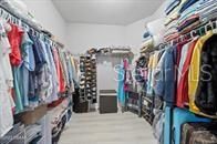 For Rent: $2,600 (4 beds, 2 baths, 1983 Square Feet)