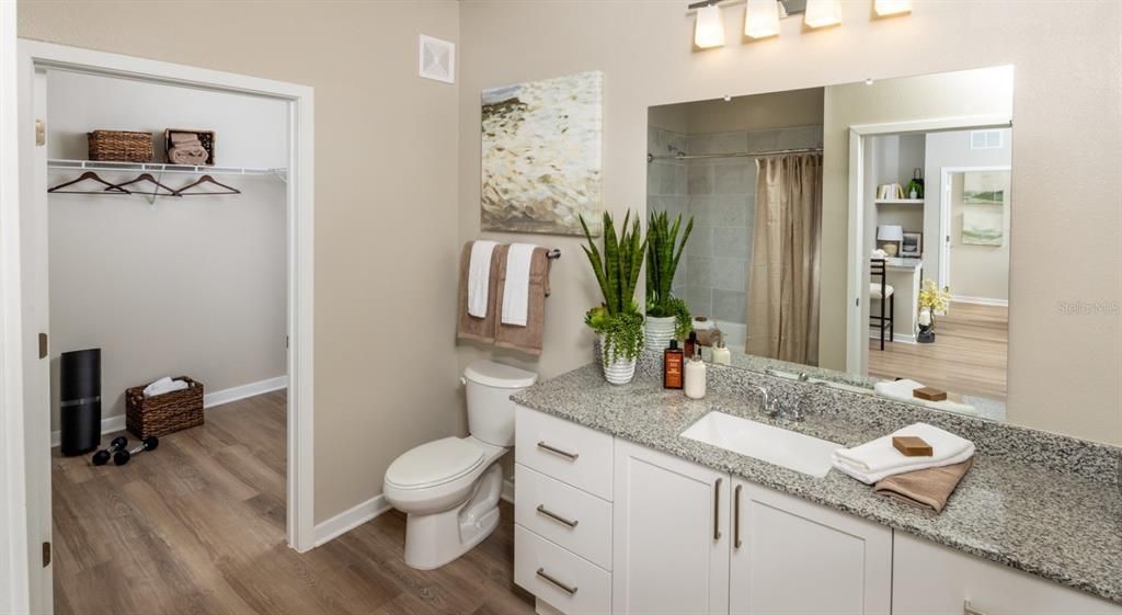 For Rent: $1,493 (1 beds, 1 baths, 697 Square Feet)