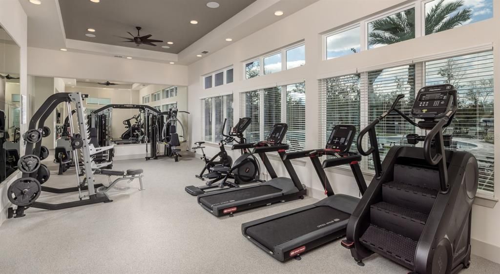 For Rent: $1,493 (1 beds, 1 baths, 697 Square Feet)