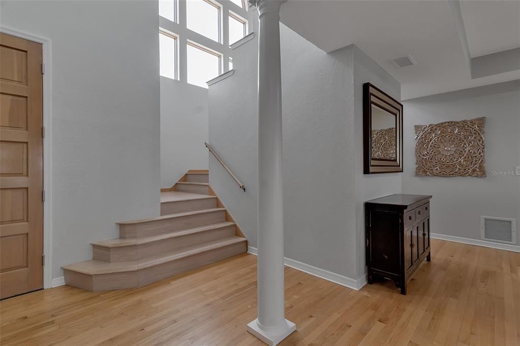 待售: $1,650,000 (5 贝兹, 4 浴室, 3874 平方英尺)