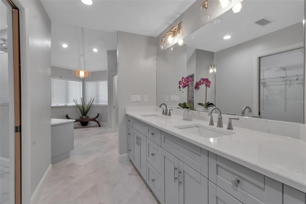 待售: $1,650,000 (5 贝兹, 4 浴室, 3874 平方英尺)