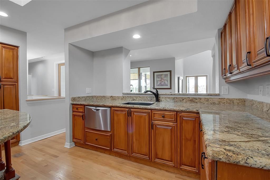 待售: $1,650,000 (5 贝兹, 4 浴室, 3874 平方英尺)