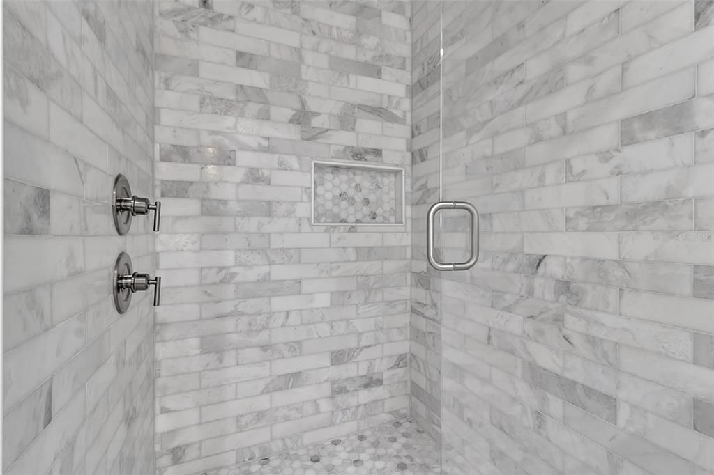 待售: $1,650,000 (5 贝兹, 4 浴室, 3874 平方英尺)