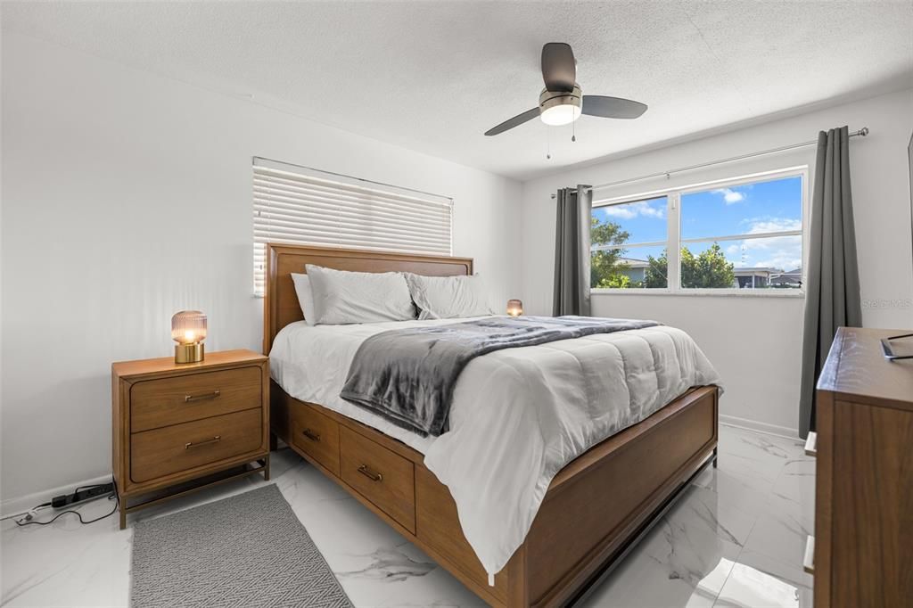 В аренду: $5,500 (3 спален, 2 ванн, 1818 Квадратных фут)