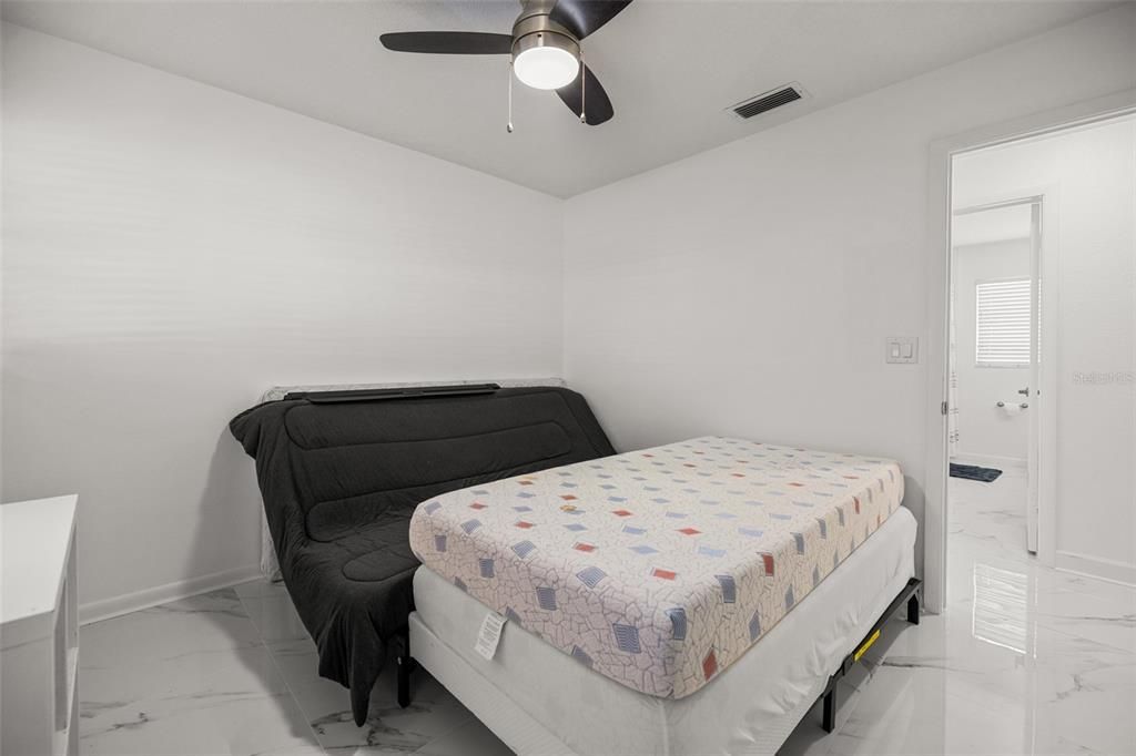 В аренду: $5,500 (3 спален, 2 ванн, 1818 Квадратных фут)