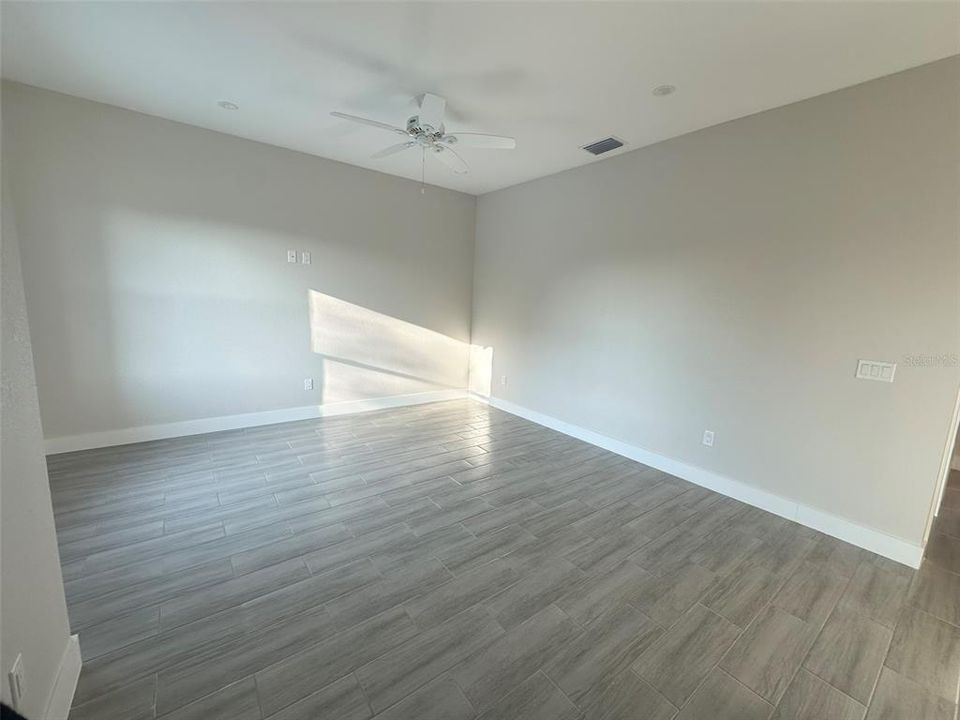 For Rent: $1,550 (2 beds, 2 baths, 1027 Square Feet)