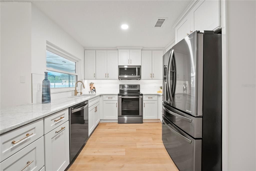 En Venta: $499,000 (4 camas, 2 baños, 2053 Pies cuadrados)