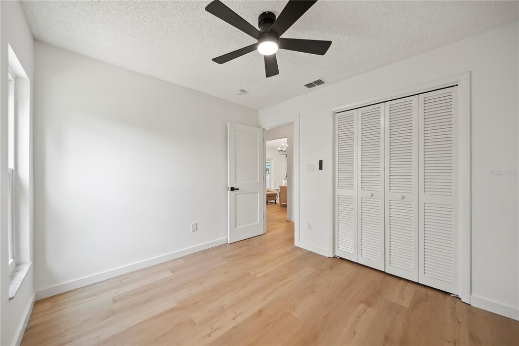 En Venta: $499,000 (4 camas, 2 baños, 2053 Pies cuadrados)