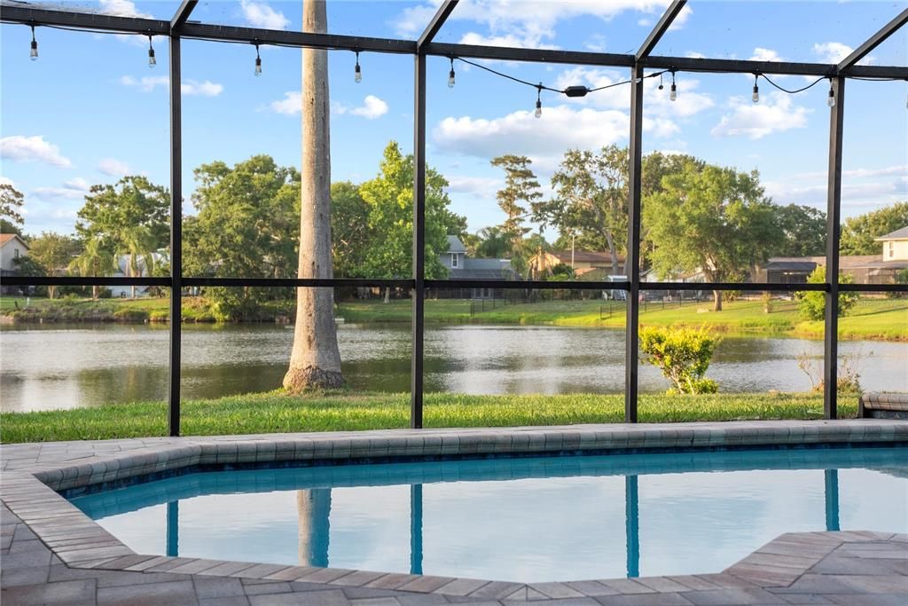 En Venta: $499,000 (4 camas, 2 baños, 2053 Pies cuadrados)