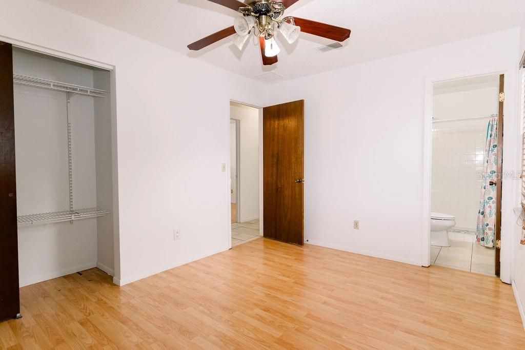 En Venta: $289,000 (3 camas, 2 baños, 1395 Pies cuadrados)