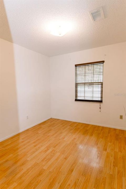 En Venta: $289,000 (3 camas, 2 baños, 1395 Pies cuadrados)