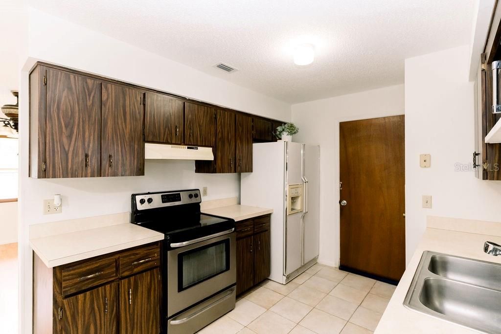 En Venta: $289,000 (3 camas, 2 baños, 1395 Pies cuadrados)