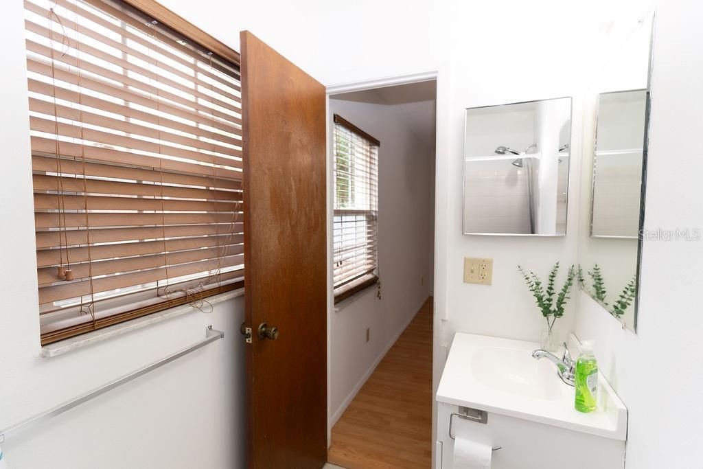 En Venta: $289,000 (3 camas, 2 baños, 1395 Pies cuadrados)