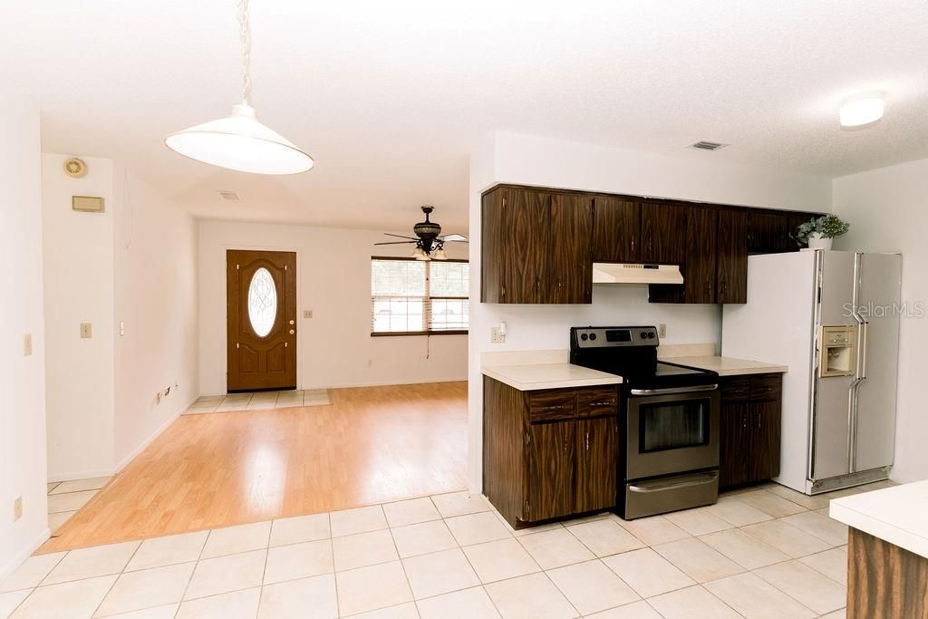 En Venta: $289,000 (3 camas, 2 baños, 1395 Pies cuadrados)