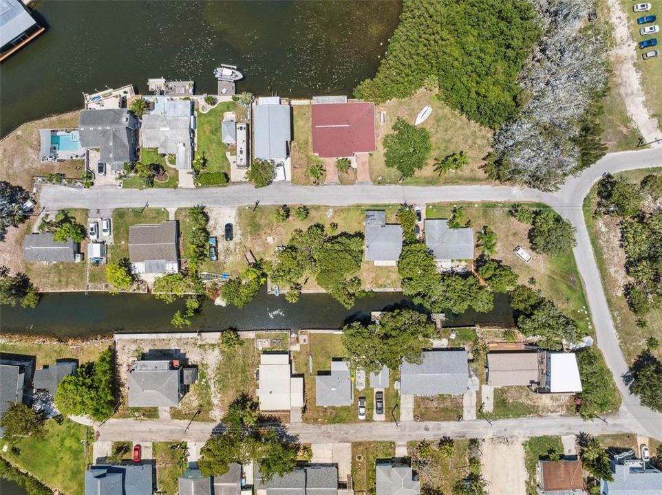 待售: $390,000 (0.24 acres)